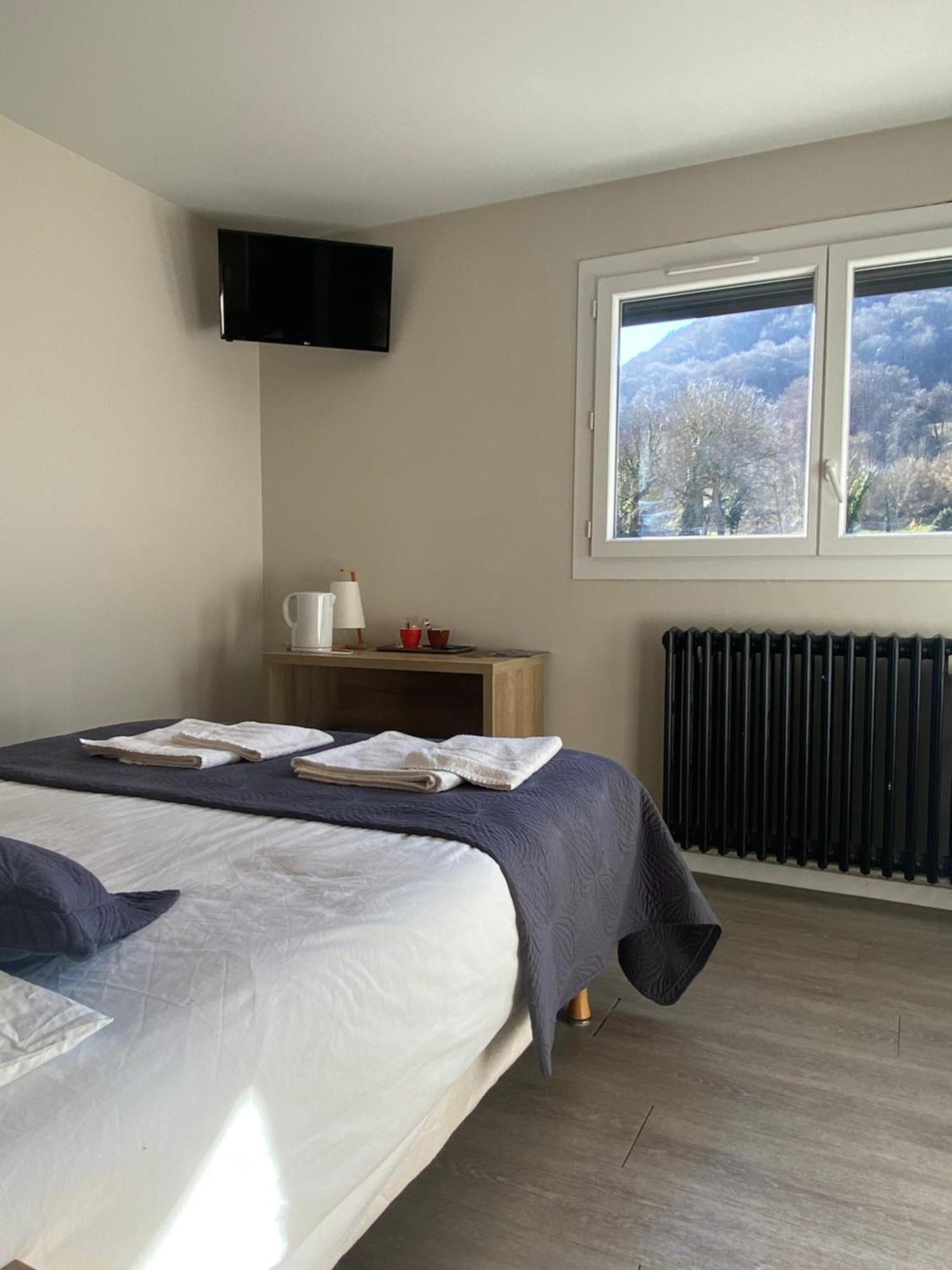 Hotel Le Chalet Сент-Мари-де-Кампан Экстерьер фото